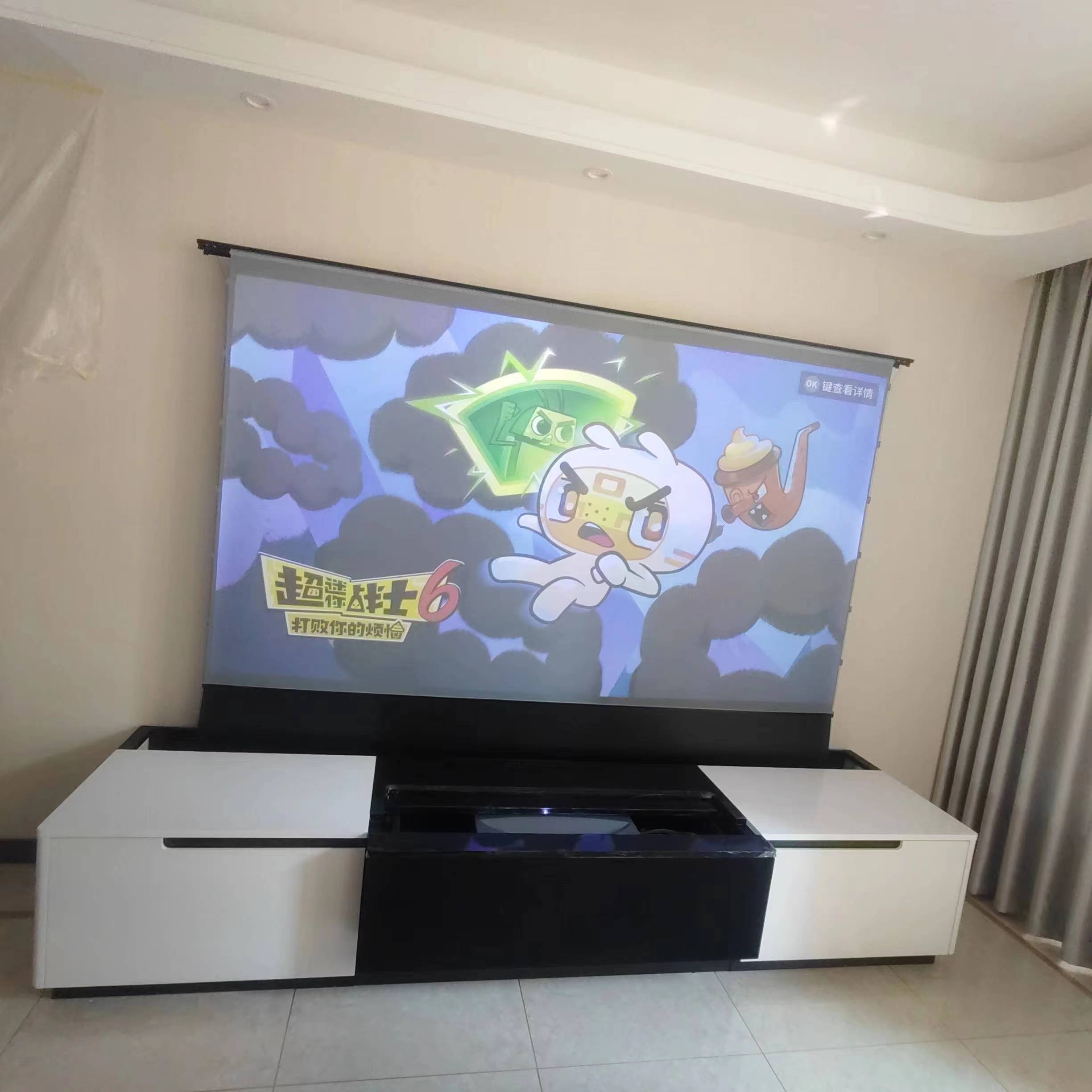โปรเจคเตอร์เลเซอร์ระยะฉายสั้นพ - Home Cinema Ultra Short Throw Projector บทวิจารณ์และราคา